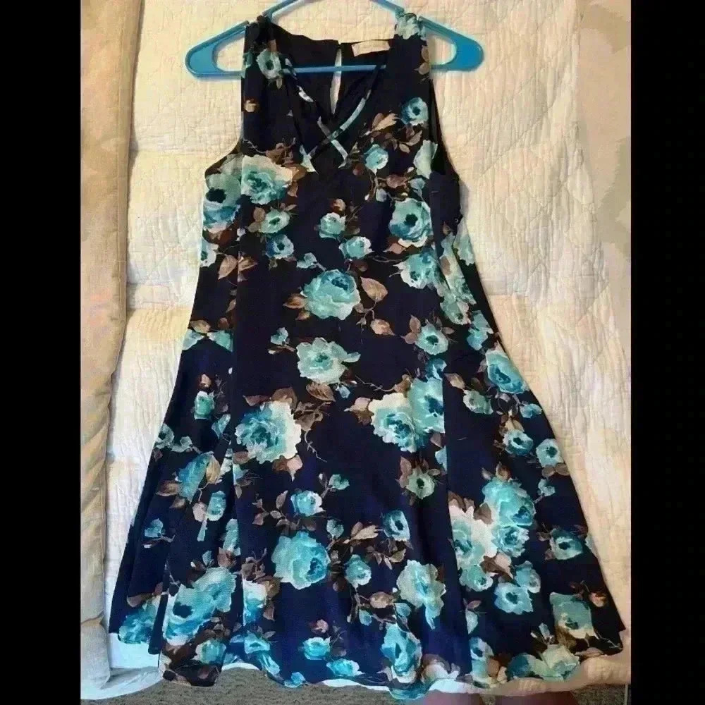 Altar’d‎ State navy blue flower dress Woman’s size L large Lined Summer short